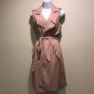 C02-Pink long sleeveless coat